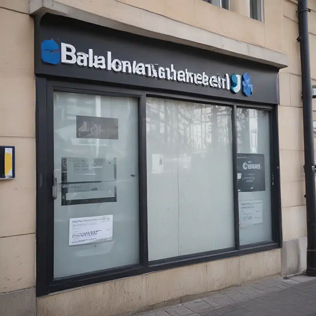 Niewidzialne Zagrożenia na Bankomatach: Jak Ich Uniknąć